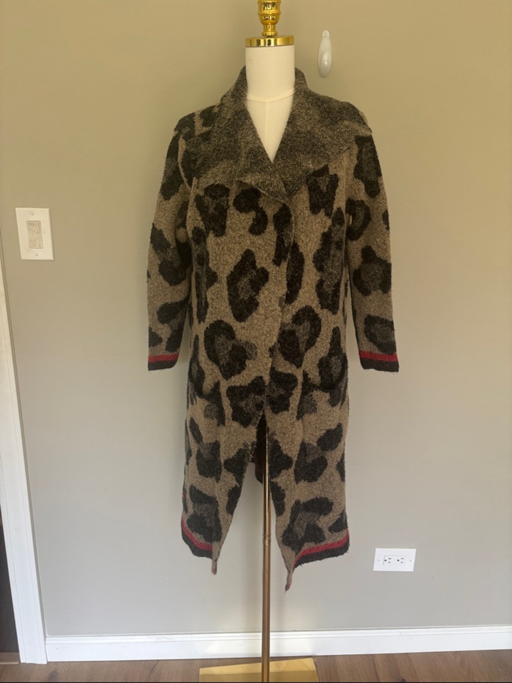 JOSEPH A Woman Knit Cardigan
 Long Knit Cardigan Coat